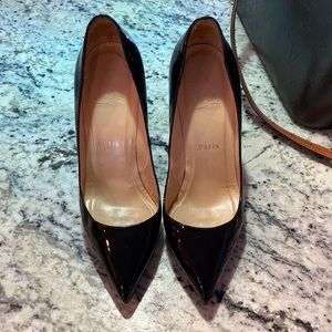 CHRISITAN LOUBOUTIN. Heels. Size 38 black patent leather.